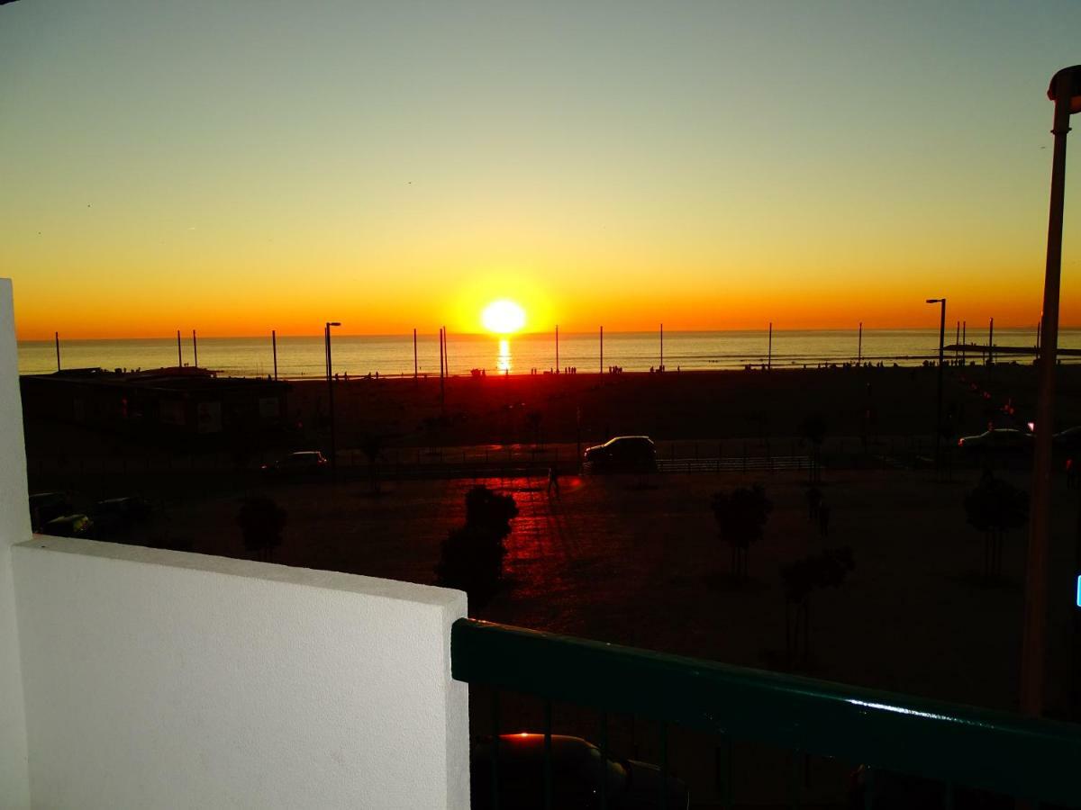 Apartment Vasco Da Gama Costa da Caparica Exterior photo